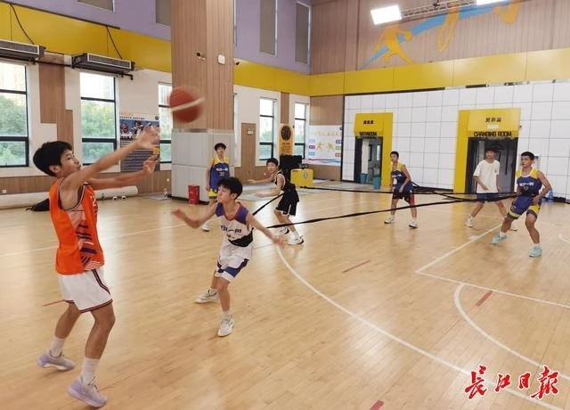 如何在比赛中发现和发展球员潜力_2
